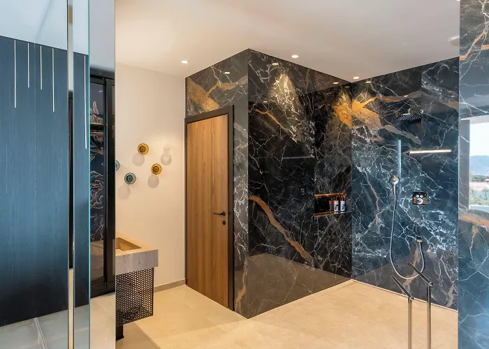 Urbana 5* Porticcio (Corsica)