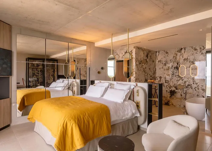 Urbana Hotel Porticcio (Corsica)