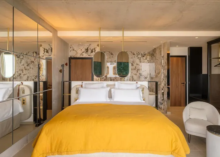 Urbana Hotel Porticcio (Corsica)